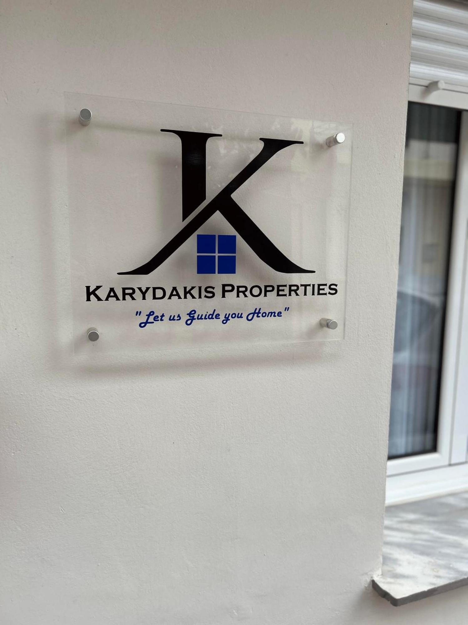 Karydakis Properties 자킨토스 타운 외부 사진